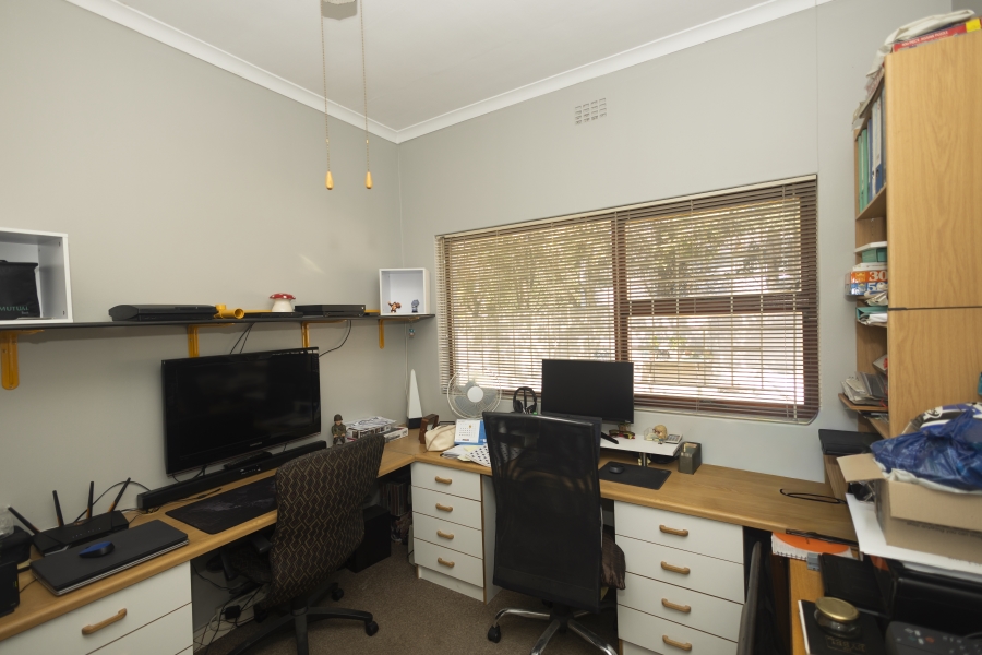 4 Bedroom Property for Sale in Rouxville Western Cape